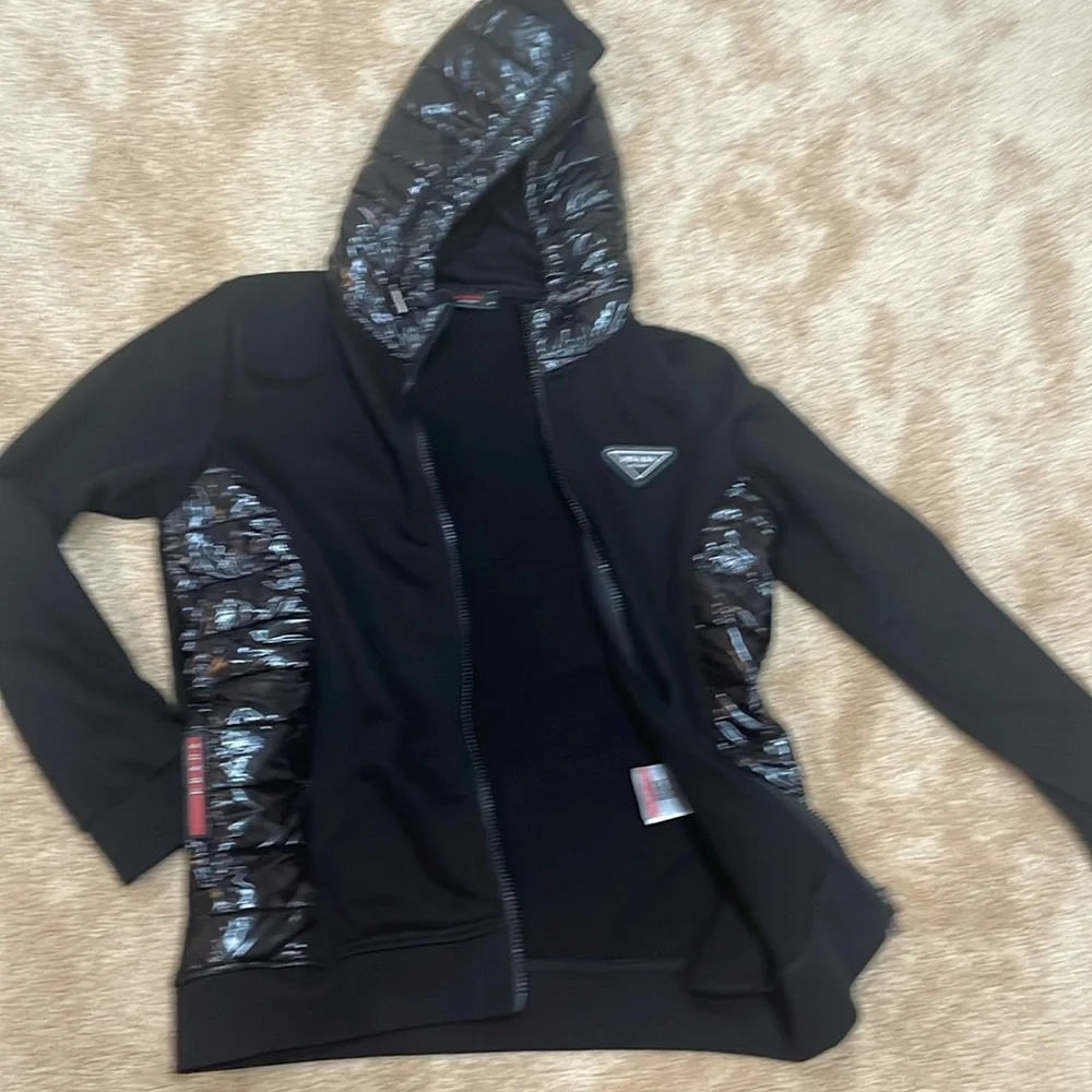 PRADA sweater jacket - Picture 9 of 10